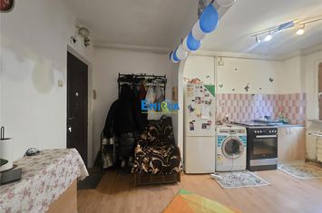 Apartament 2 camere de vanzare CENTRAL - Bacau anunturi imobiliare Bacau