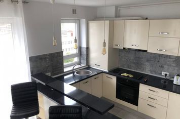 Apartament 2 camere de inchiriat TRACTORU - Brasov anunturi imobiliare Brasov