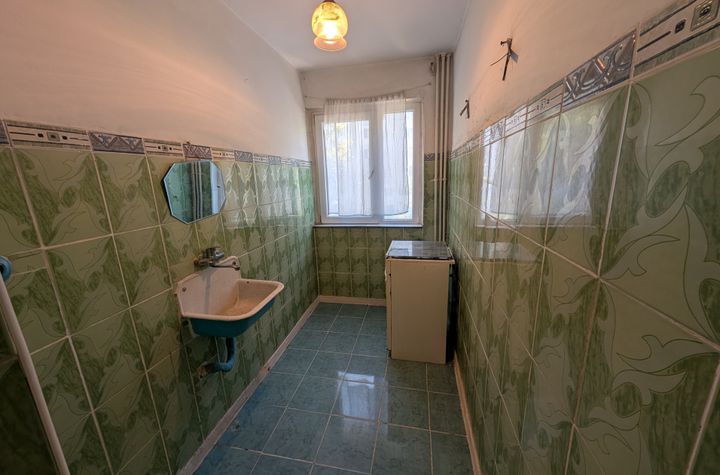 Apartament 2 camere de vanzare ALECU RUSSO - Bacau anunturi imobiliare Bacau