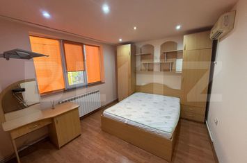 Apartament 3 camere de vanzare CRAIOVA - Dolj anunturi imobiliare Dolj