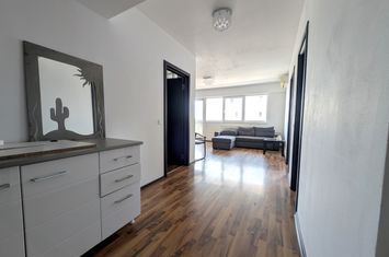 Apartament 3 camere de vanzare NUFARUL - Bihor anunturi imobiliare Bihor