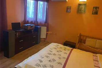 Apartament 4 camere de vanzare CENTRAL - Vrancea anunturi imobiliare Vrancea
