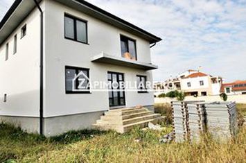 Casa 5 camere,3 băi,la cheie,138 mp,528mp teren,0% comision anunturi imobiliare Mures