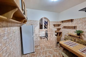 Apartament cu 3 camere, decomandat, centrala proprie, AC, zona Lunei anunturi imobiliare Timis
