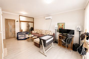Casă - 3 camere de vanzare CRAIOVA - Dolj anunturi imobiliare Dolj