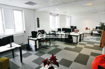 Spatii birouri - Zona Centrala - cuprinse intre 97 mp si 446 mp anunturi imobiliare Mures