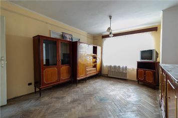 Apartament 4 camere de vanzare GHEORGHENI - Harghita anunturi imobiliare Harghita
