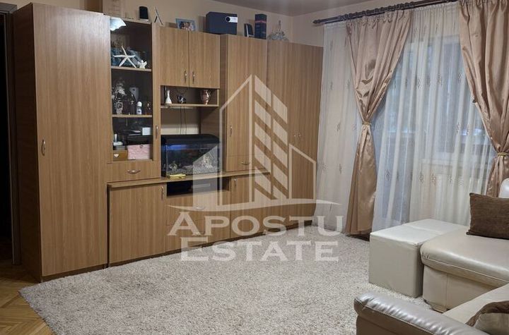 Apartament cu 2 camere, etaj 3, centrala proprie, zona Sagului anunturi imobiliare Timis