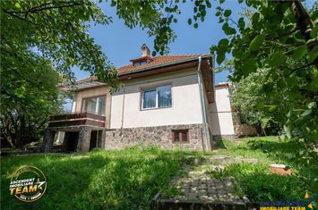 Casă - 4 camere de vanzare CENTRAL - Covasna anunturi imobiliare Covasna