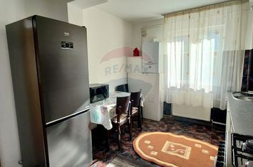 Apartament de închiriat 3 camere Mănăștur și 1 garaj! anunturi imobiliare Cluj