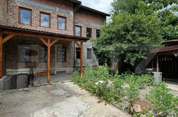 Vilă - 10 camere de vanzare BISTRITA - Bistrita-Nasaud anunturi imobiliare Bistrita-Nasaud