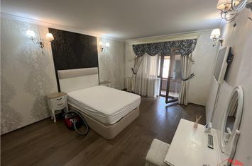 Apartament 3 camere de inchiriat CENTRAL - Vrancea anunturi imobiliare Vrancea