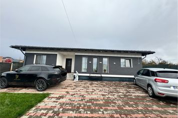 Casă - 5 camere de vanzare SATU NOU DE SUS - Maramures anunturi imobiliare Maramures