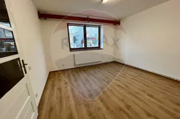 Casă cu 3 camere de vânzare Calea Dumbravii anunturi imobiliare Sibiu