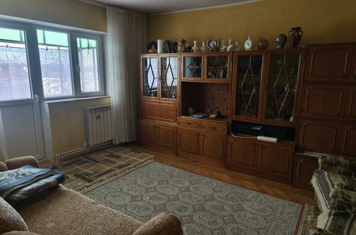 Apartament 3 camere de vanzare DOROHOI - Botosani anunturi imobiliare Botosani