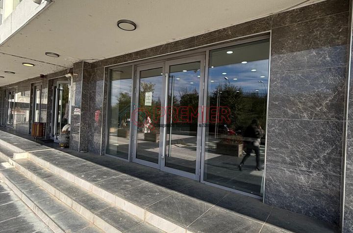 Spatiu Comercial 900 euro Vitan-Barzesti - Vitrina anunturi imobiliare Bucuresti