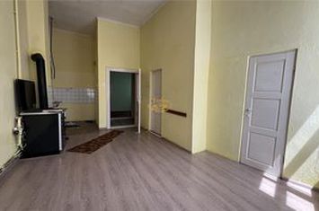 Casă - 3 camere de vanzare CENTRAL - Harghita anunturi imobiliare Harghita
