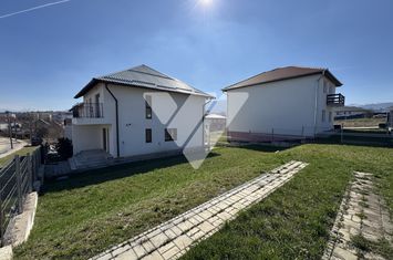Vilă - 4 camere de vanzare CISNADIE - Sibiu anunturi imobiliare Sibiu