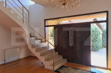 Vilă - 7 camere de vanzare TARGOVISTE - Dambovita anunturi imobiliare Dambovita