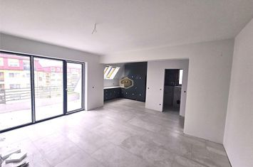 Apartament 3 camere de vanzare AUREL VLAICU - Satu Mare anunturi imobiliare Satu Mare