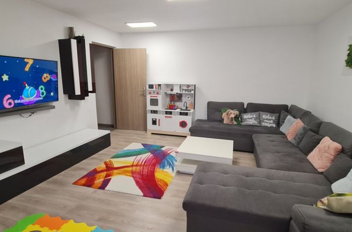 Apartament 3 camere de vanzare DAMBOVITA - Timis anunturi imobiliare Timis