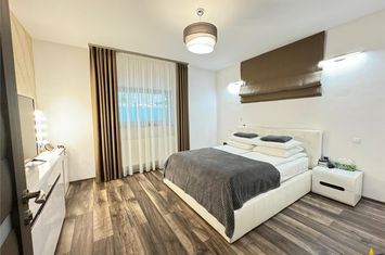 Casă - 4 camere de vanzare EXTERIOR EST - Mures anunturi imobiliare Mures