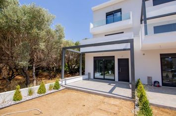 Mezonetă 90,85 mp, 200 m de plajă — Paralia Ofriniou anunturi imobiliare Grecia