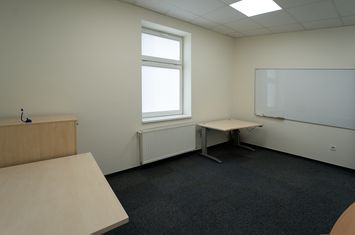 Birou de vanzare SUB ARINI - Sibiu anunturi imobiliare Sibiu
