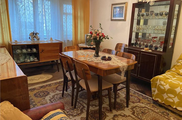 Apartament 3 camere de vanzare GARA - Vrancea anunturi imobiliare Vrancea