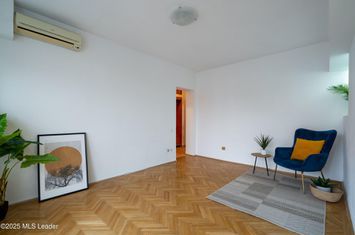 Apartament cu 2 camere Magheru - blocul Eva anunturi imobiliare Bucuresti