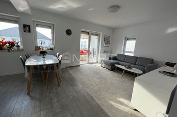 Apartament 5 camere de vanzare CISNADIE - Sibiu anunturi imobiliare Sibiu