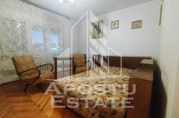 Apartament 2 camere de inchiriat BOUL ROSU - Arad anunturi imobiliare Arad