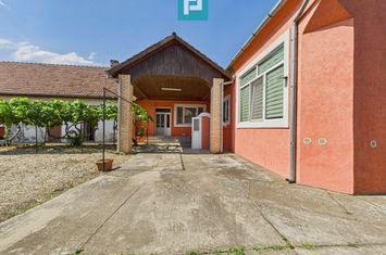 Casă cu 6 camere în Sânicolau Mare Timiș anunturi imobiliare Timis