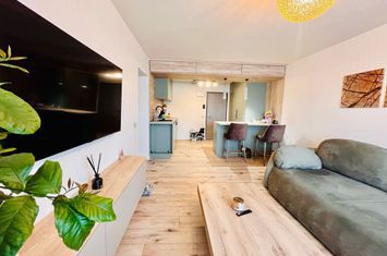 Apartament 2 camere complet renovat |  | view superb| Manastur anunturi imobiliare Cluj