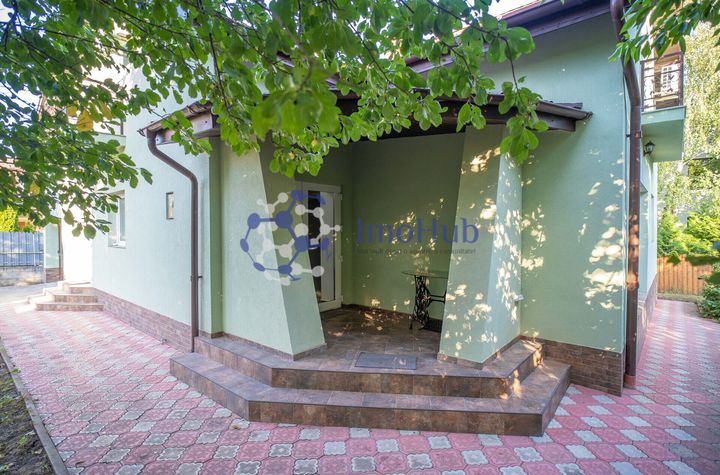 Cladire de vanzare potrivita pentru birouri anunturi imobiliare Iasi