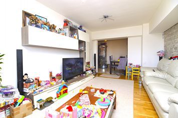 Apartament 3 camere de vanzare UNIRII - Bucuresti anunturi imobiliare Bucuresti