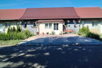 Vilă - 4 camere de vanzare SIRET - Suceava anunturi imobiliare Suceava