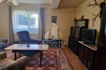 Casa individuala , centrala proprie , AC , curte , in oras anunturi imobiliare Timis