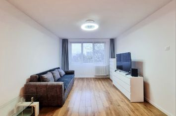 2 camere, decomandat, renovat premium, la 2 minute de Metrou TOTUL NOU anunturi imobiliare Bucuresti