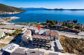 Mezonetă 84 mp cu vedere la mare în Nea Peramos anunturi imobiliare Grecia