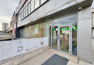 4.500 €, Spațiu comercial