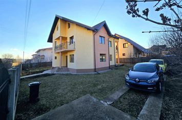 Casă - 4 camere de vanzare LUNCA CETATUII - Iasi anunturi imobiliare Iasi
