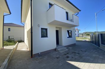 Vilă - 4 camere de vanzare CRISTIAN - Sibiu anunturi imobiliare Sibiu