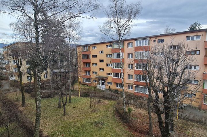 Apartament 2 camere decomandat insorit zona Piata Astra anunturi imobiliare Brasov