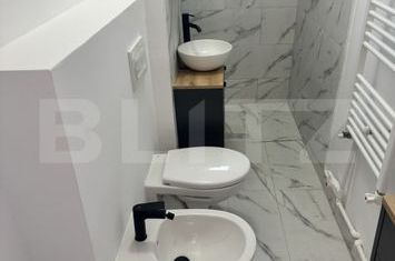 Apartament 3 camere de vanzare ORASTIE - Hunedoara anunturi imobiliare Hunedoara