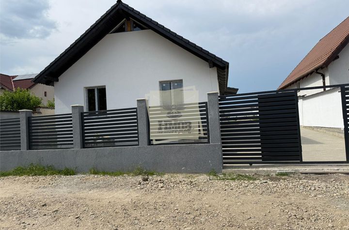 Casă - 4 camere de vanzare EXTERIOR VEST - Sibiu anunturi imobiliare Sibiu