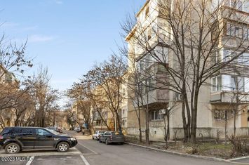 Apartament 2 camere de vanzare APUSULUI - Bucuresti anunturi imobiliare Bucuresti