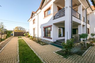 Casă 6 cam de vânzare Brasov - Bunloc