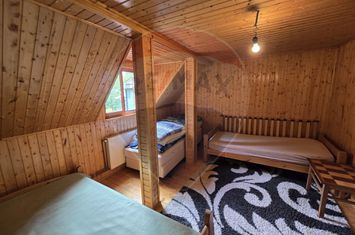 Cabana de vanzare pe Valea Avrigului anunturi imobiliare Sibiu