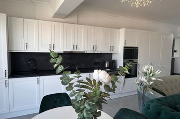 Apartament cu 3 camere in Luceafarul anunturi imobiliare Bihor